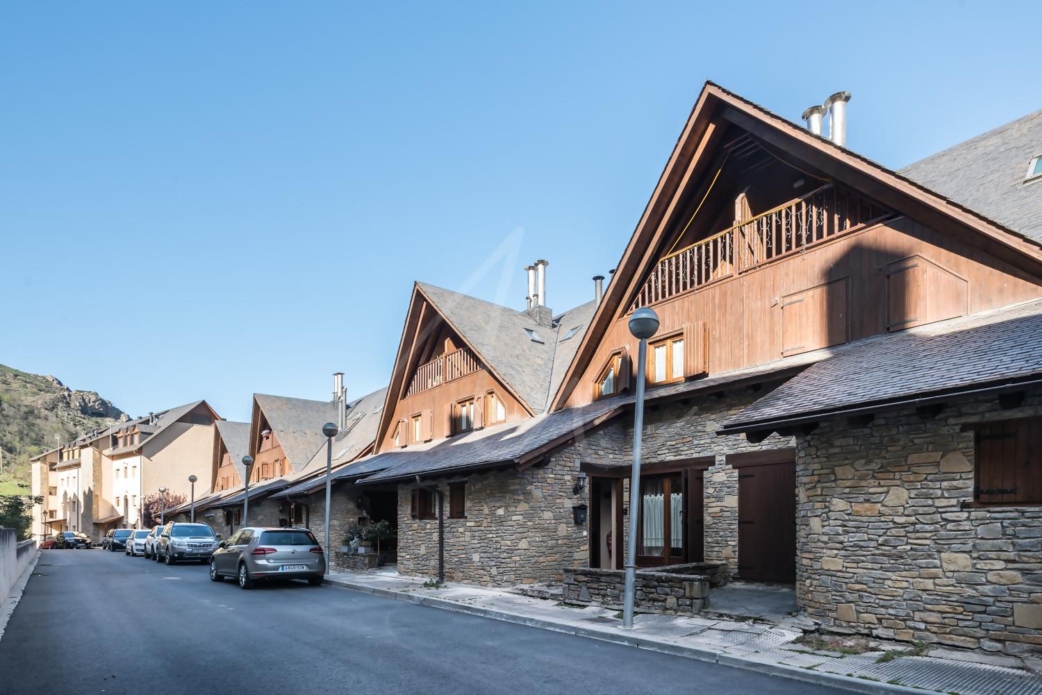 Casa Garona By Seamount Rentals Bossost Luaran gambar
